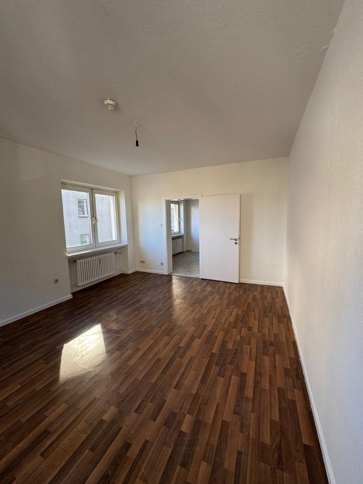 Thumbnail-Viel Platz für die kleine Familie-anschauen lohnt!