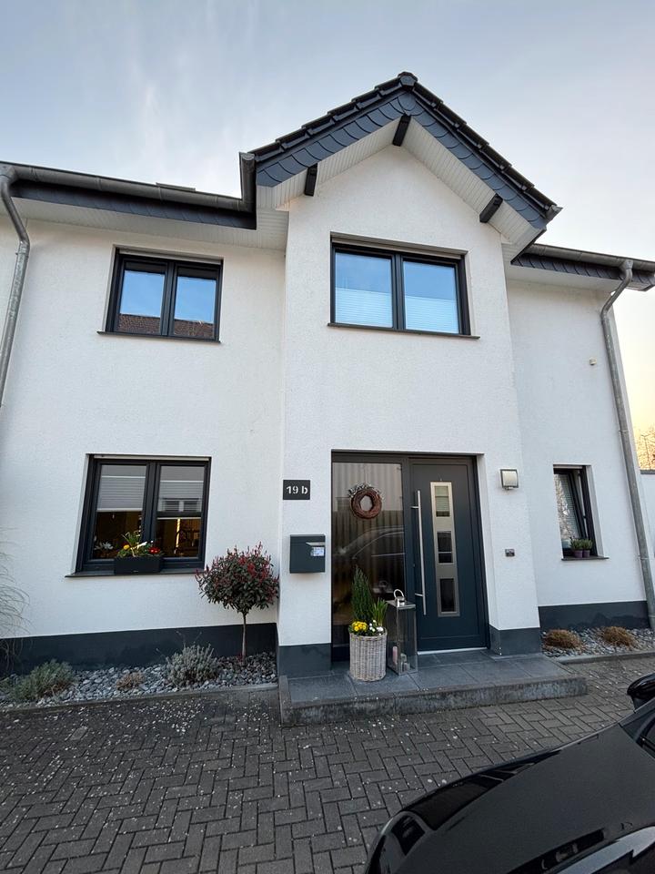 Thumbnail-Neuwertiges 5Zi Haus. Bj. 2016