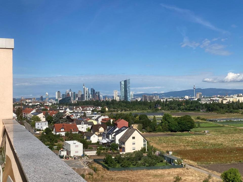 Thumbnail-Penthouse mit atemberaubenden Skyline-Blick (direkt an Frankfurts