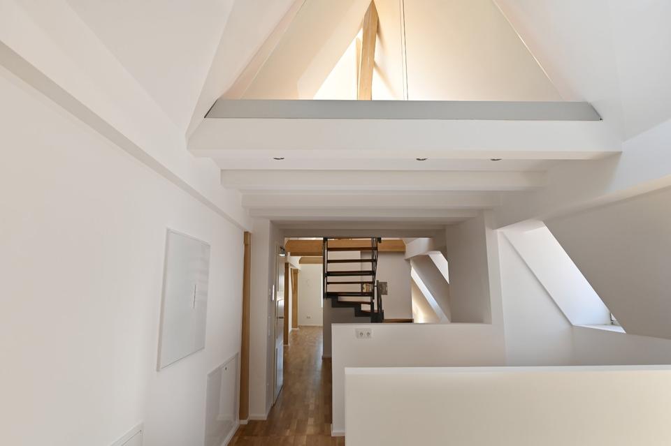 Thumbnail-Sensationelle Dachgeschosswohnung inmitten der Stadt