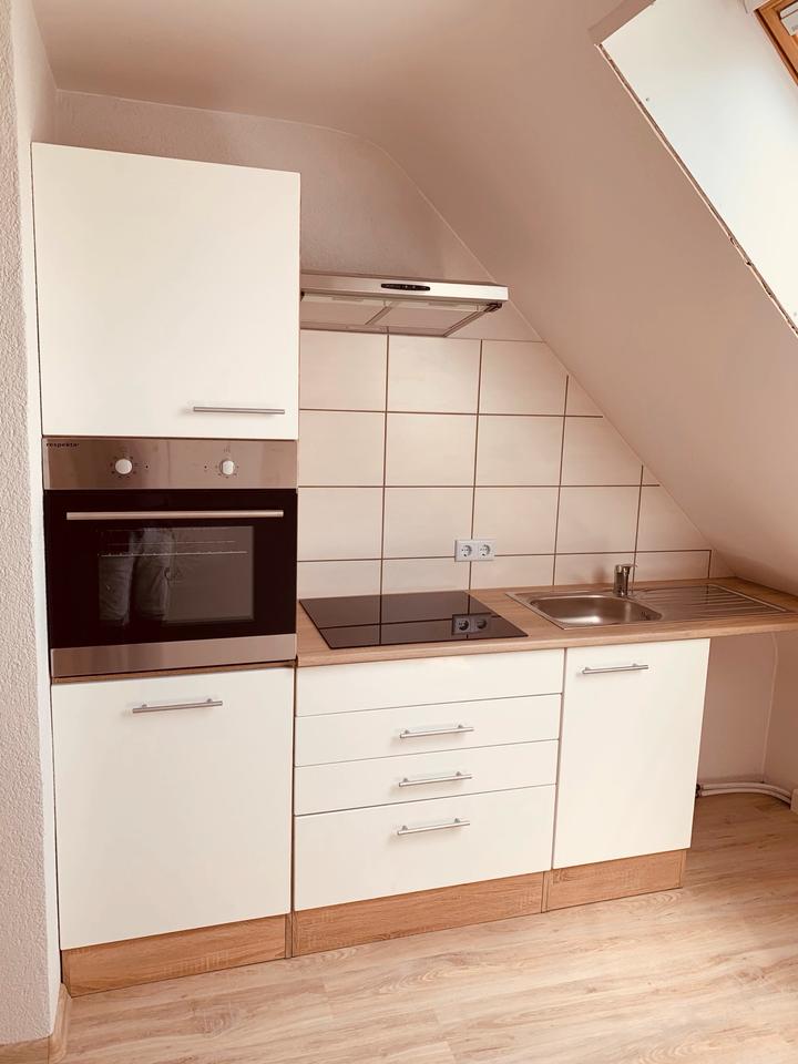 Thumbnail-Dachgeschoss Wohnung HOM - Stadtmitte Kaltmiete 650