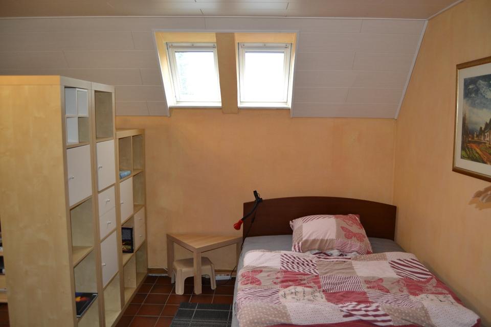 Thumbnail-Möbliertes Zimmer-- befristet -- in Neuengamme