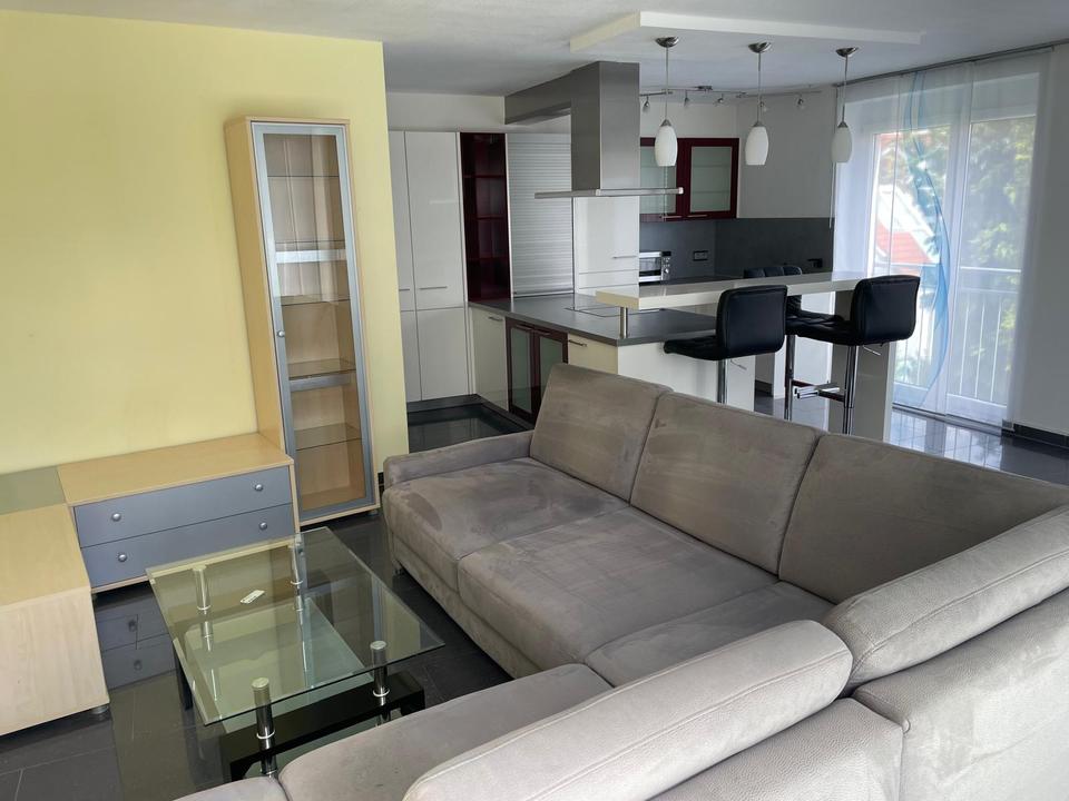Thumbnail-3,5 Zimmer Wohnung 90 qm, Neu-Ulm, teilmöbliert, zu vermieten