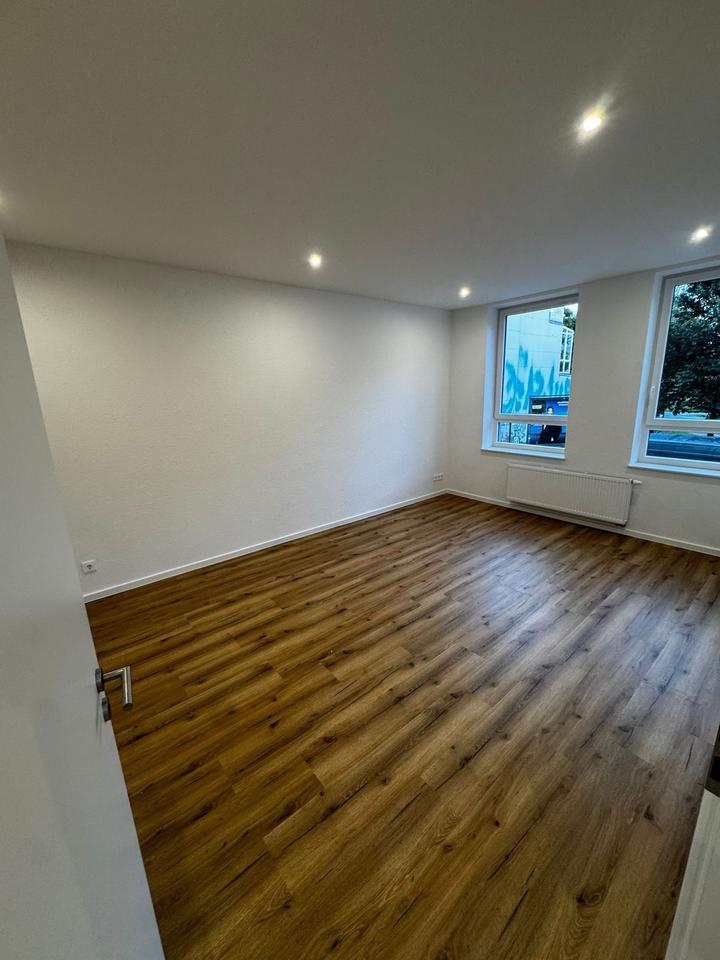 Thumbnail-WG-Zimmer oder komplette 2-Zimmer-Wohnung-Erstbezug-Remberti