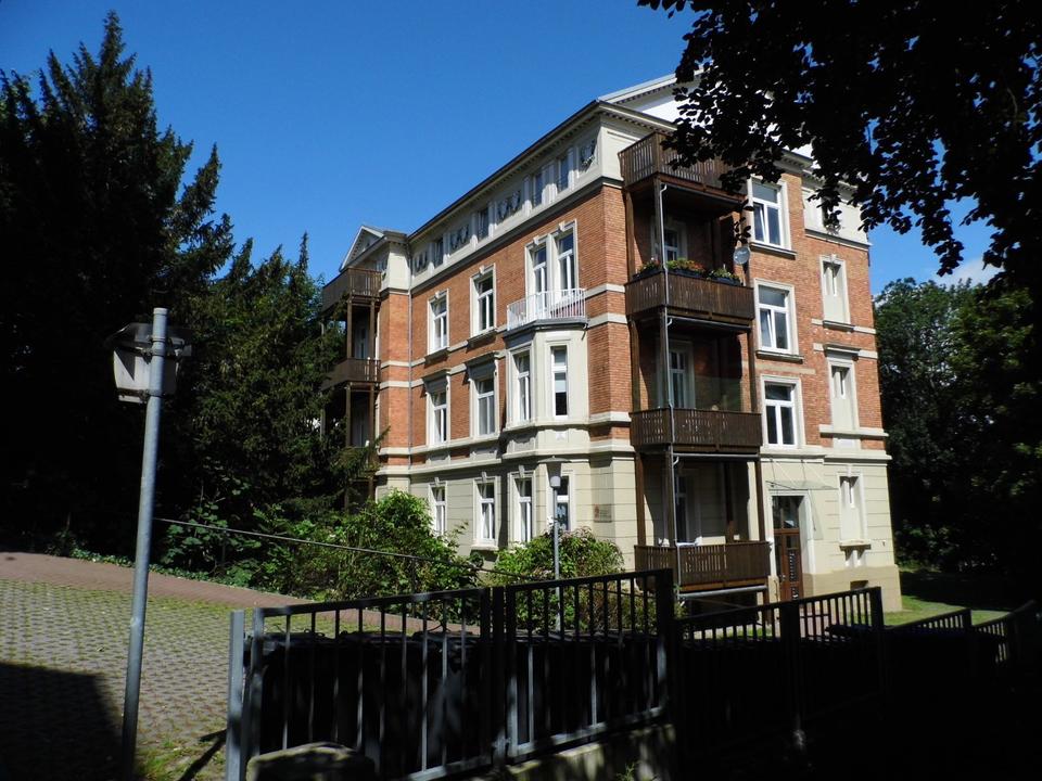 Thumbnail-Wohnungstyp Hannes mit Altbaucharme!