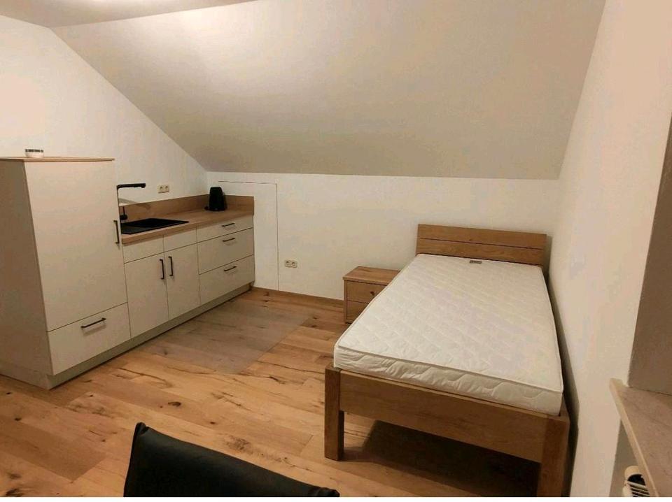 Thumbnail-Vermiete möbliertes Appartement an Wochenendheimfahrer (So.-Fr.)