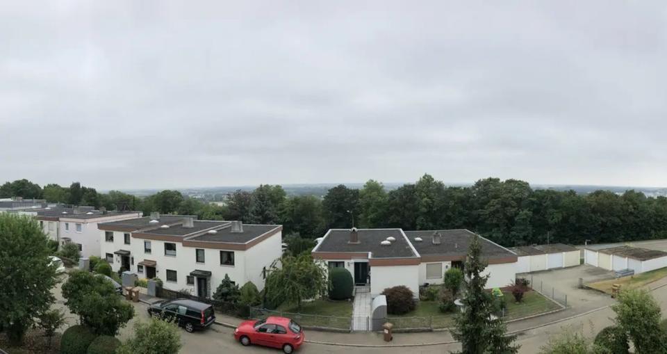 Thumbnail-Exklusive 4-Zimmer Maisonette-Wohnung mit Balkon und Wintergarten