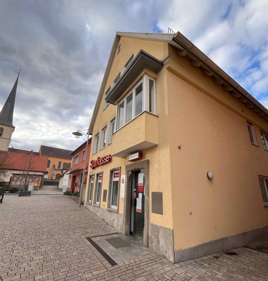 Thumbnail-Vollständig renovierte 3-Zimmer-Wohnung mit Balkon