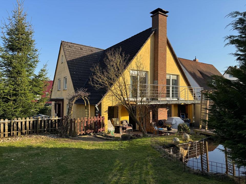 Thumbnail-Zweifamilienhaus am Kurort Bad Meinberg zu verkaufen