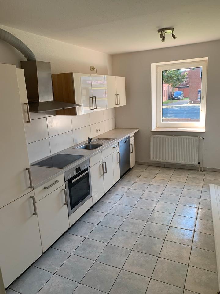 Thumbnail-4 Zimmer Erdgeschoss Wohnung mit 98qm zu vermieten