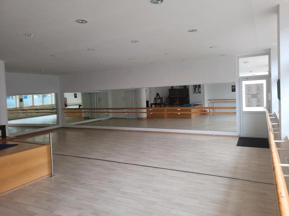 Thumbnail-Tanzraum, Übungsraum, Ballettraum, Joga, Pilates (stundenweise)