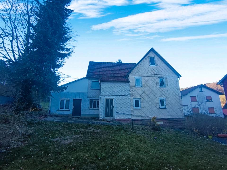 Thumbnail-kleiner Bauernhof mit Scheune Halle Grundstück in ruhiger Lage