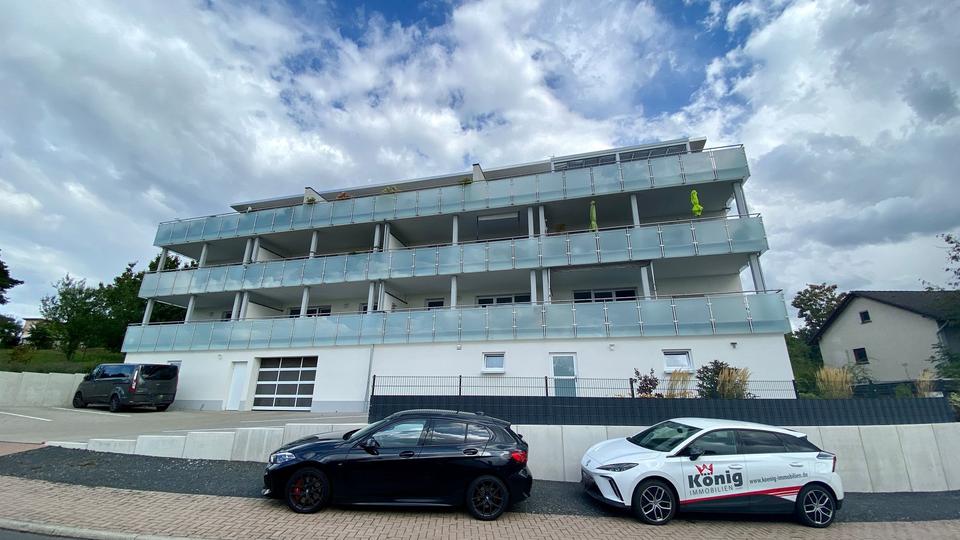 Thumbnail-Moderne 3-Zimmer-Wohnung in Niedenstein mit Balkon und Garage !