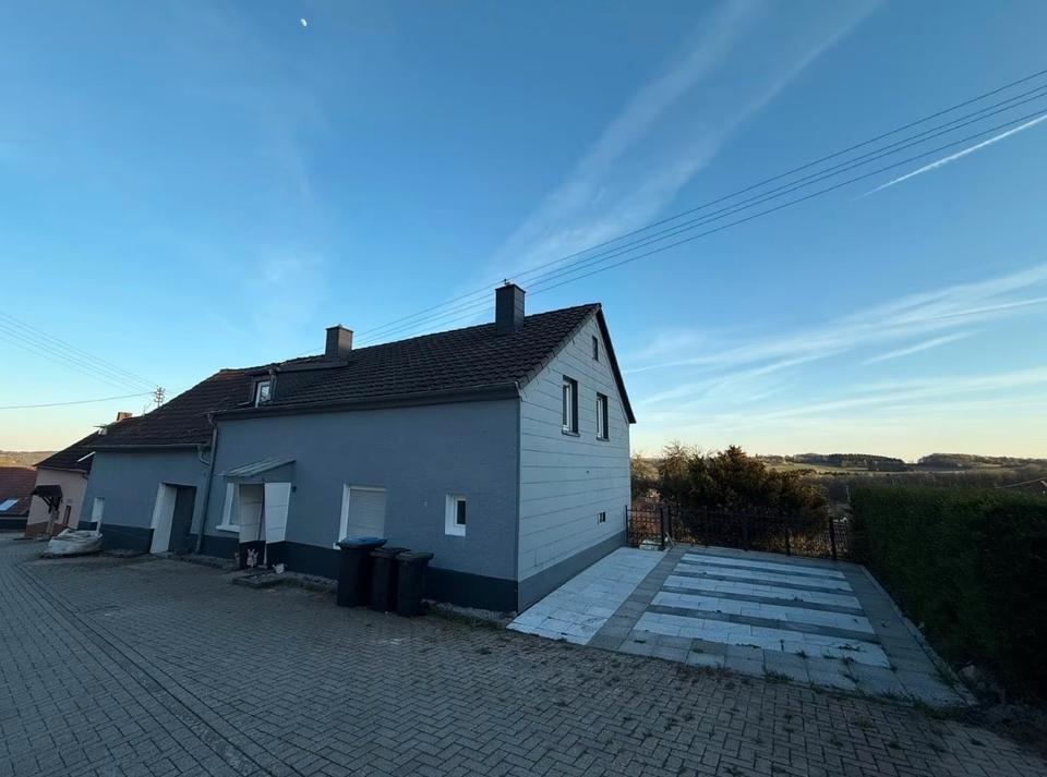 Thumbnail-630 m2 Haus +Scheune Garten 350 m2 Parkplätze x 5 Zimmer x 7