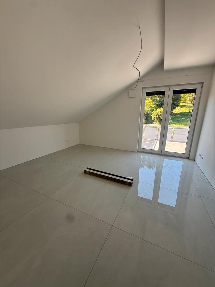 Thumbnail-Moderne 3ZKB 90qm mit Balkon in Mörlenbach