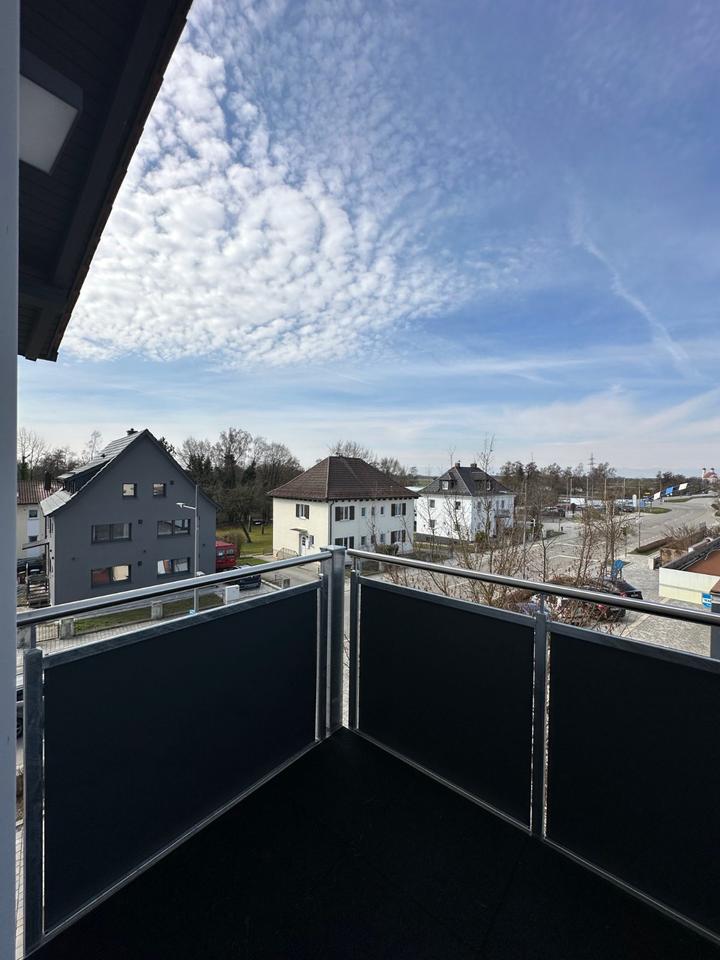 Thumbnail-Neuwertige 3-Zimmer-Wohnung mit Balkon - zentral in Bogen