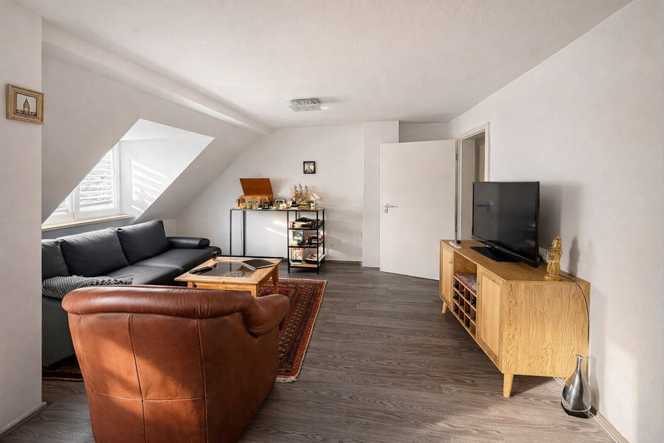 Thumbnail-Gemütliche 2,5-Zimmer-Dachgeschosswohnung in Gelsenkirchen-Bismarck