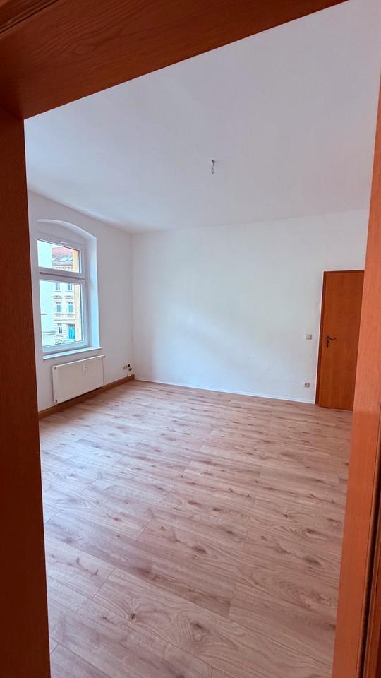 Thumbnail-2 Raumwohnung mit Balkon in Debschwitz
