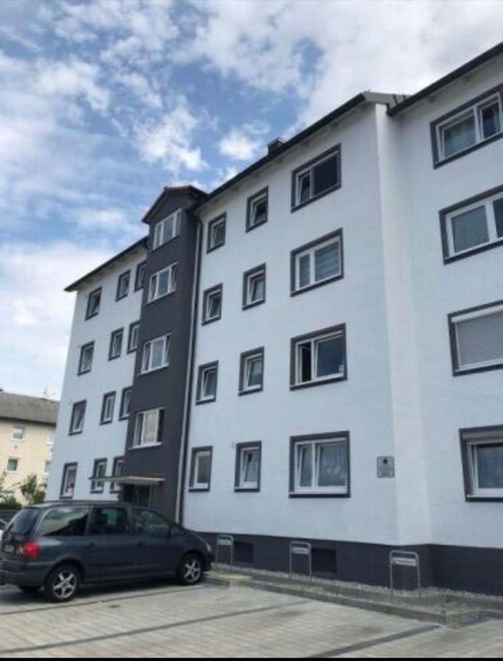 Thumbnail-Schöne renovierte 3 Zimmer Wohnung Zentrumsnah Riesiger Balkon