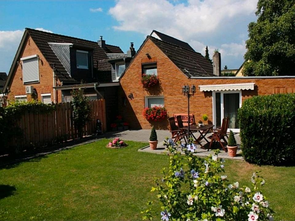 Thumbnail-2 Familienhaus Düsseldorf Vennhausen 700qm Grund 170qm WF, Garten