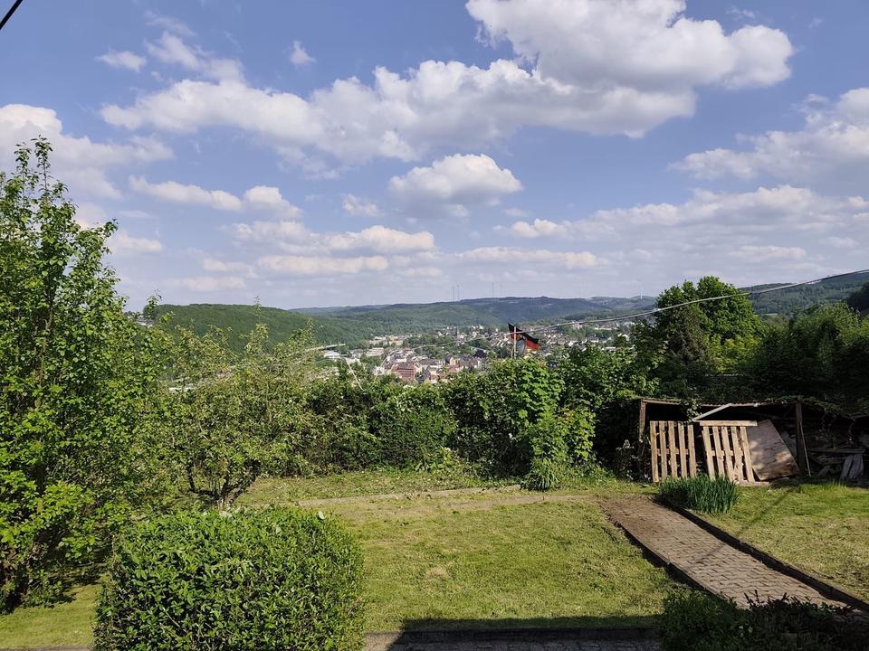 Thumbnail-Grundstück mit freistehenden Haus und traumhaften Blick