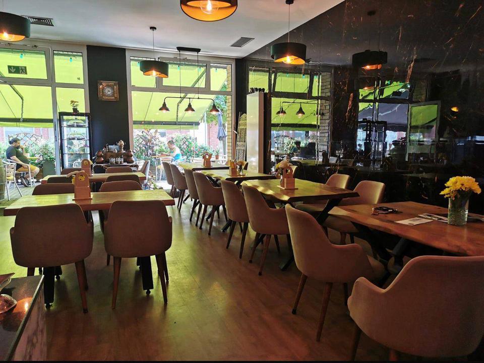 Thumbnail-Café Gastronomie – Ladenlokal in Bestlage auf der Venloer Straße