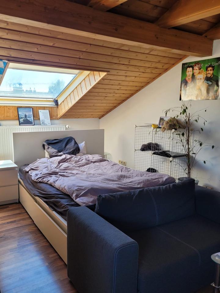 Thumbnail-Lichtdurchflutetes 22m² WG-Zimmer in Olching ab 15.06.