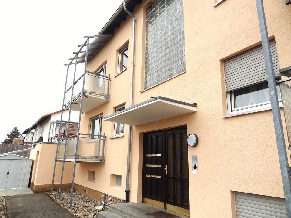 Thumbnail-Gepflegte 3 Zimmer Dachgeschosswohnung in Weiterstadt Riedbahn