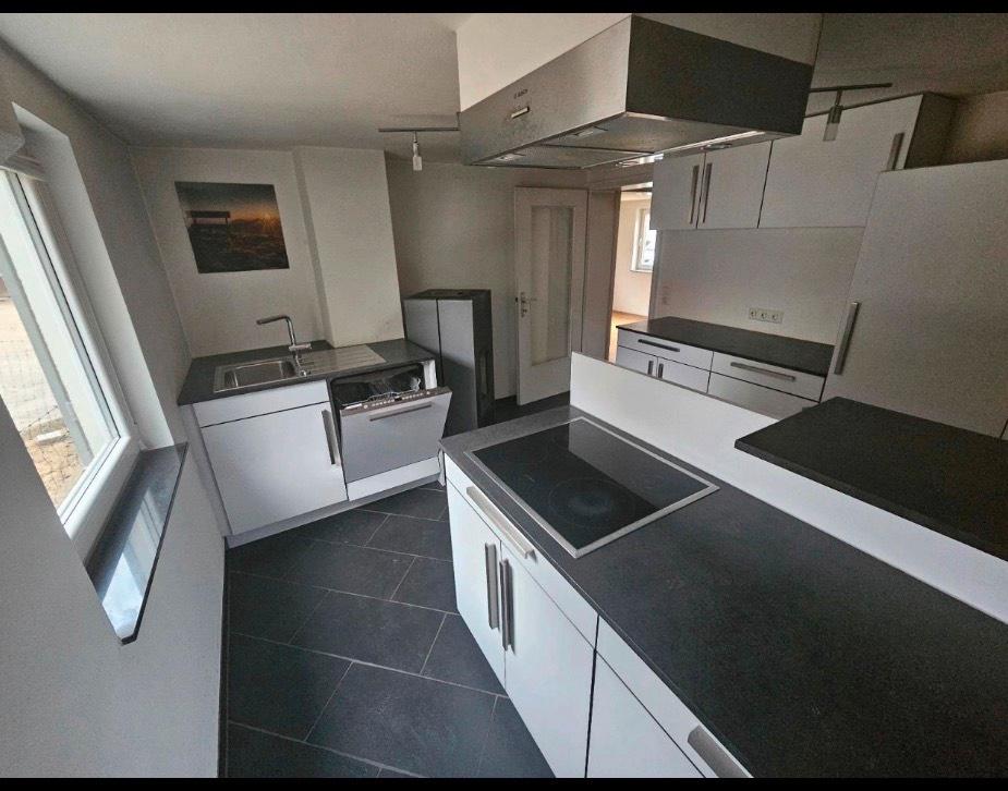 Thumbnail-Möbliertes Haus zur Kurzzeitmiete