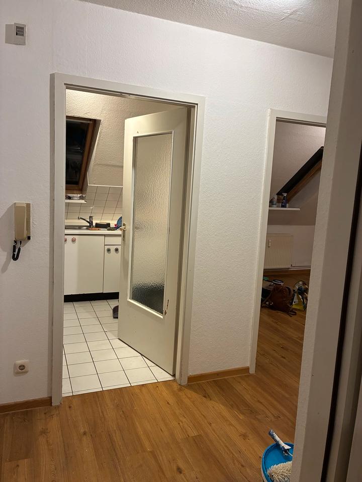 Thumbnail-2 Zimmer Wohnung Dachgeschoss Südfriedhof ANFRAGESTOPP!