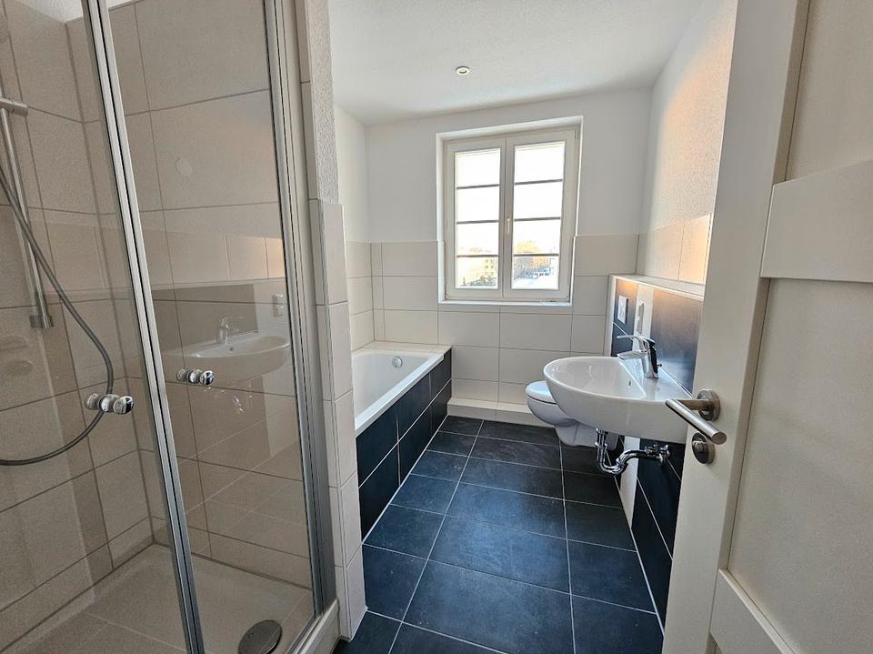 Thumbnail-Erstbezug nach Sanierung - es bleiben keine Wünsche offen !