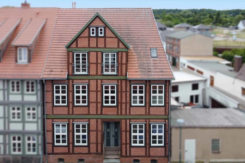 Thumbnail-Schöne 3 Zimmer DG Wohnung im Zentrum von Grabow