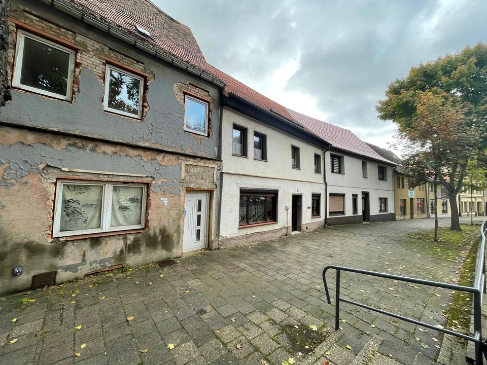 Thumbnail-6,5 Zimmer-Wohnung in Eisleben zu vermieten