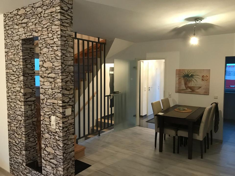 Thumbnail-ReihenendhausReihenmittelhaus zu vermieten