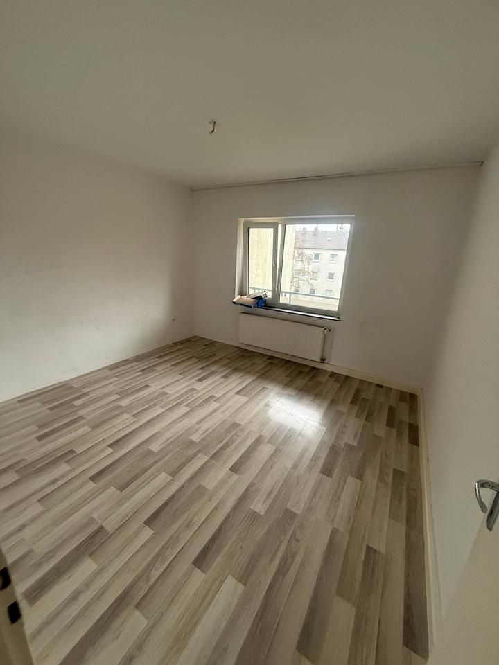 Thumbnail-3-Zimmer Wohnung – kernsaniert – sehr zentrale Lage