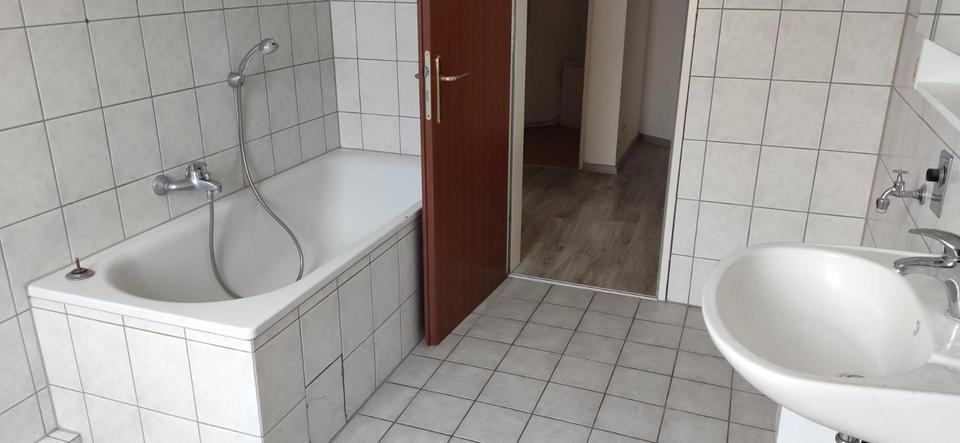 Thumbnail-HELLE und SCHÖNE 2-Raum-Wohnung in Edersleben