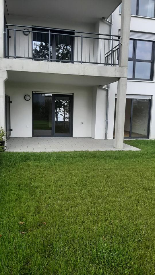 Thumbnail-2-Zimmer-Terrassen-Wohnung im Grünen mit eigenem Garten und TG-St