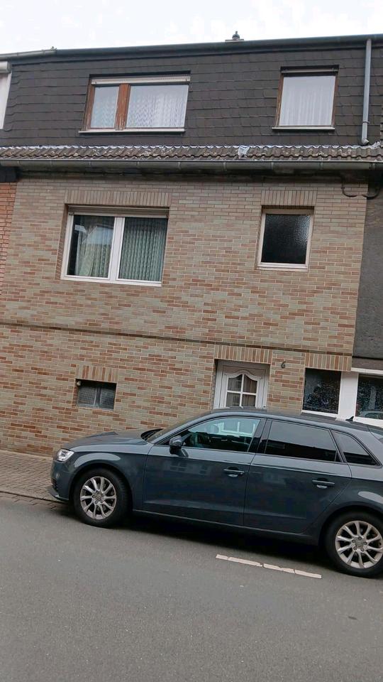 Thumbnail-Reihenmittelhaus mit viel Potential,große Terrasse überdacht.