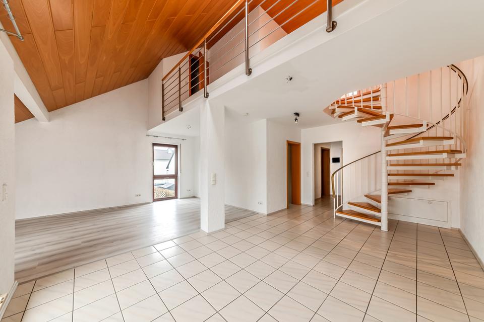 Thumbnail-SPECIAL 3-ROOM APARTMENT! Maisonette with 2 parking spaces, fitted kitchen and balcony