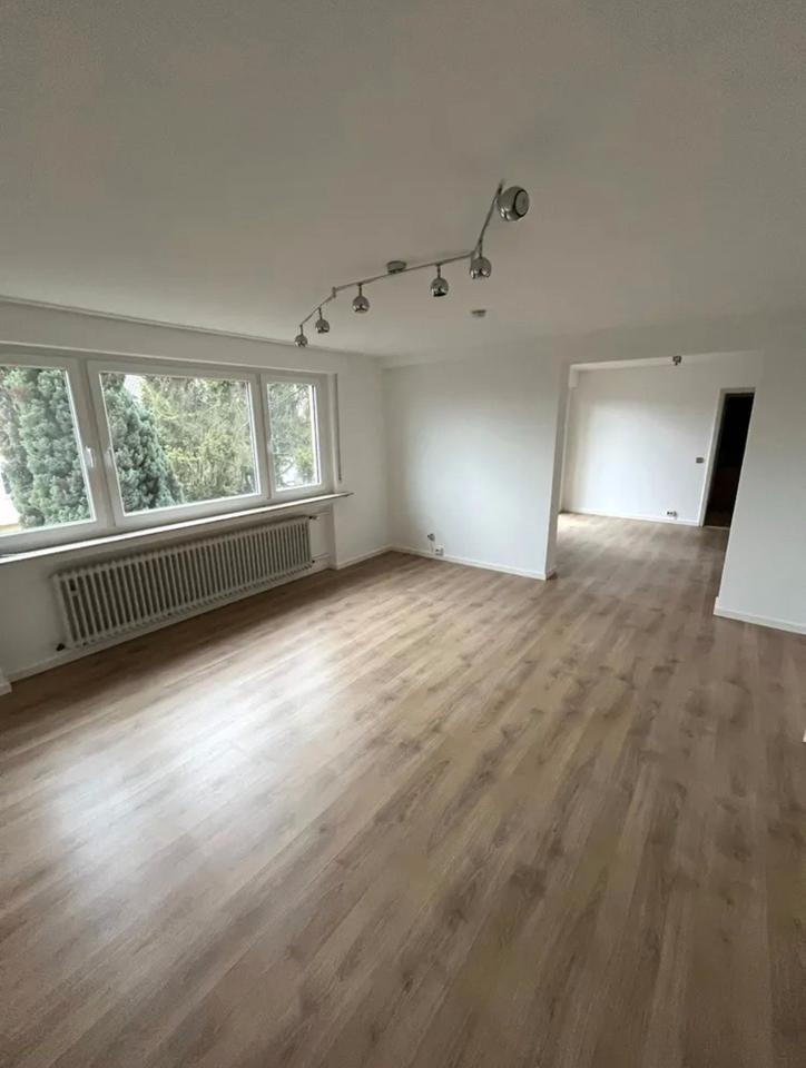 Thumbnail-Helle 3,5‑Zimmer‑EG‑Wohnung im Grünen | EBK | Terrasse
