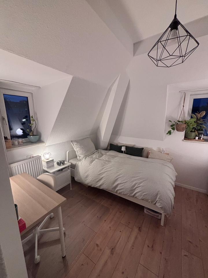 Thumbnail-Zimmer in moderner dreier WG