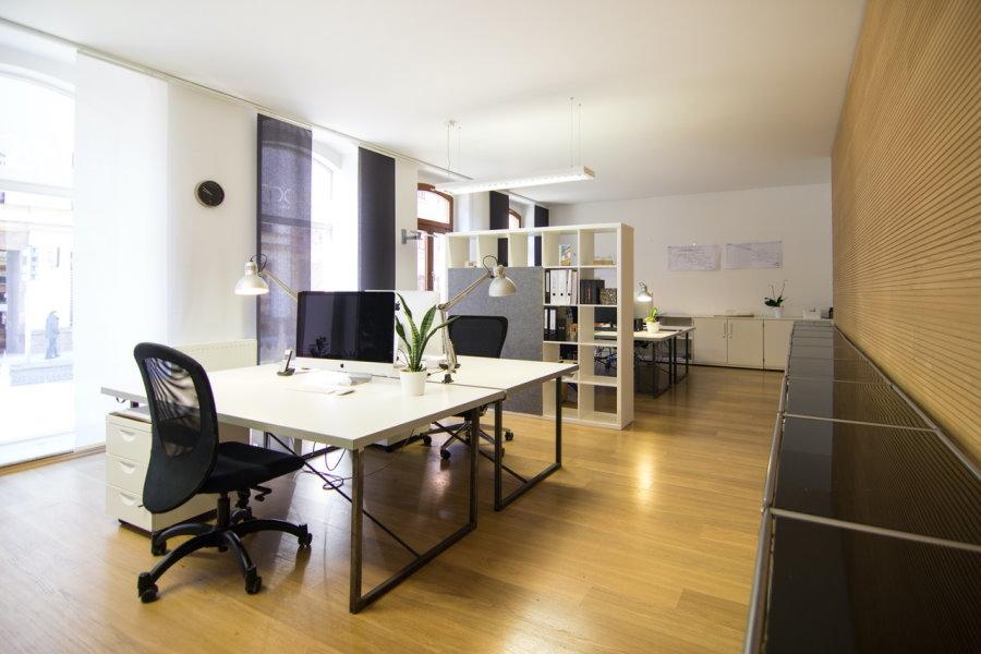 Thumbnail-Schönes Büro für Architekten, Ingenieure, Versicherungsagenten o.ä. mit PKW-SP & Wallbox im Hof zu vermieten!