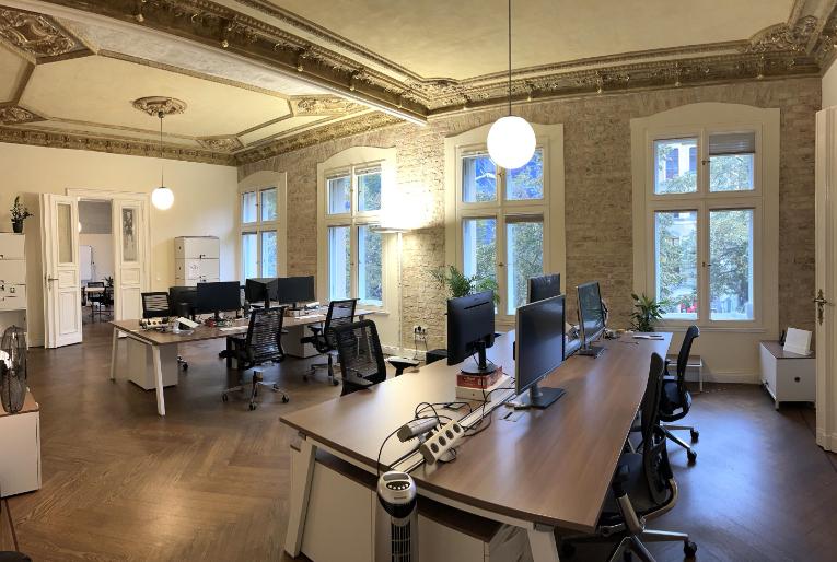 Thumbnail-Konzentration im Herzen Berlins: Moderner abgeschlossener Büroraum (4 Plätze)