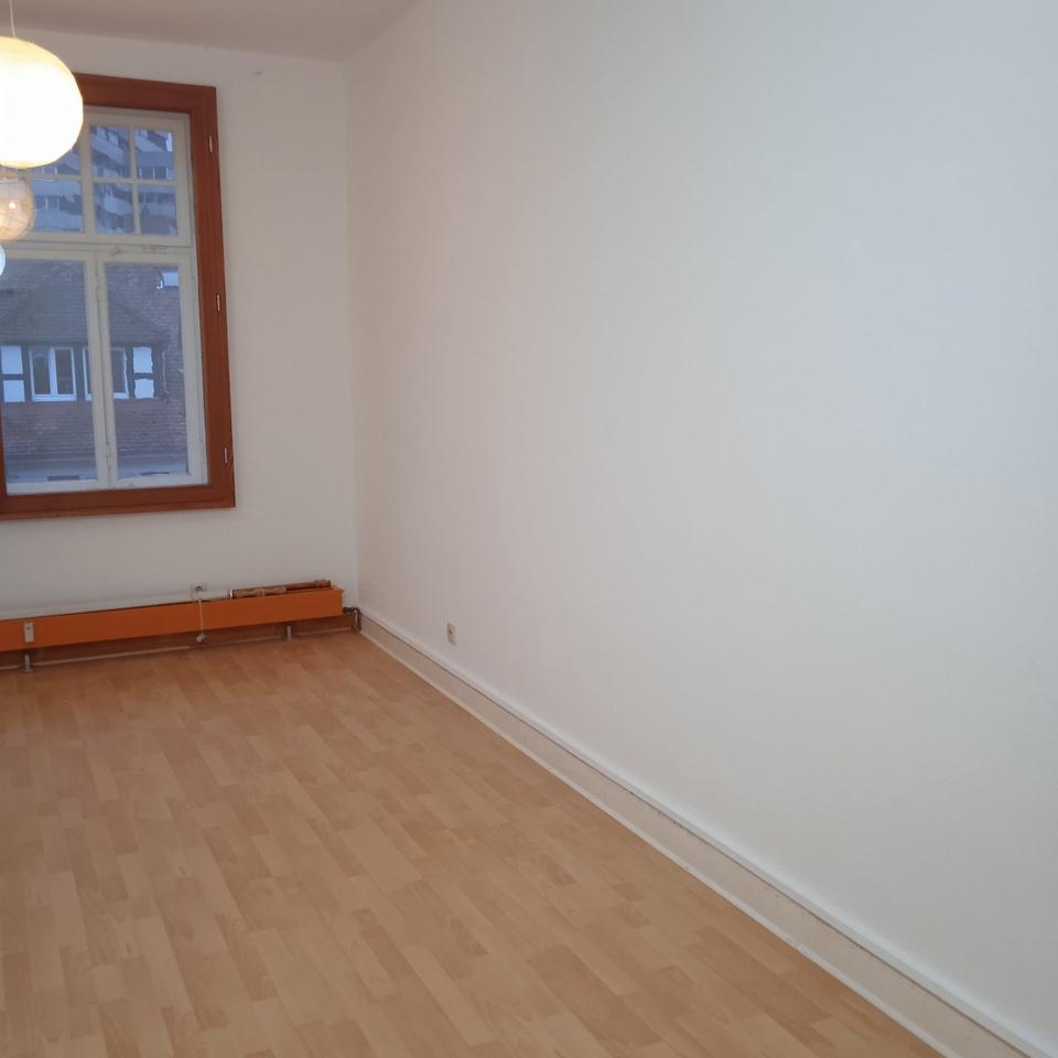 Thumbnail-5-Zimmer-Wohnung mit Balkon in Marburg-Südviertel