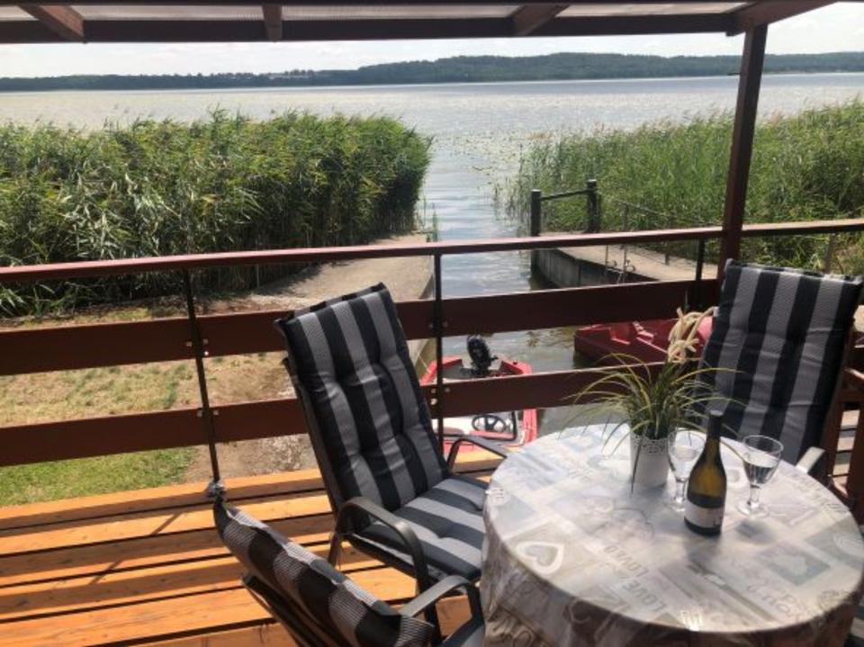 Thumbnail-Bootshaus Ferienhaus Malchiner See bei Bristow mit Motorboot