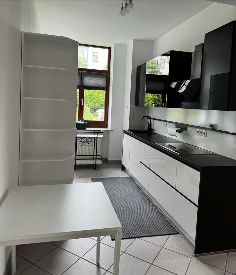 Thumbnail-Moderne möblierte 2-Zimmer-Wohnung mit Balkon, Stellplatz & WLAN