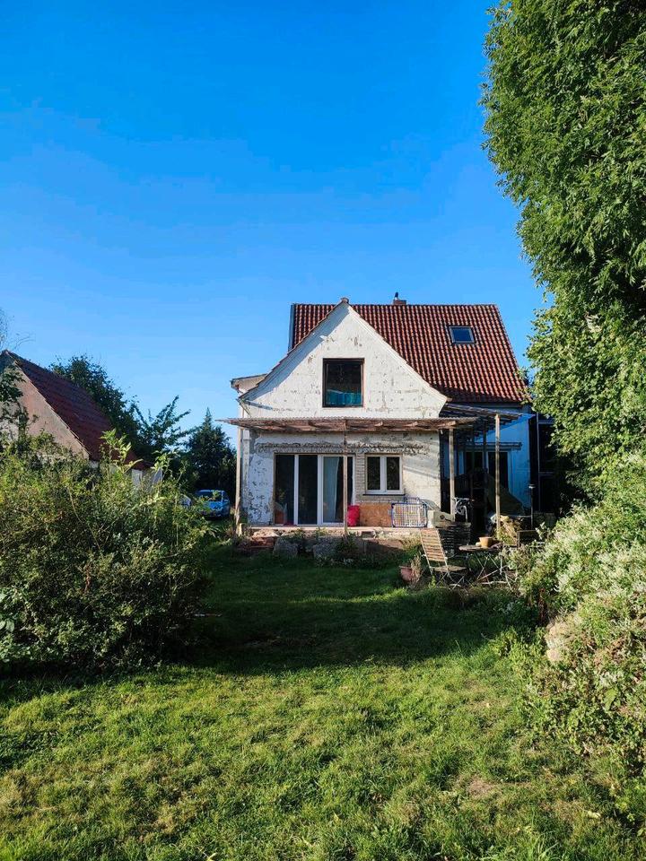 Thumbnail-Ein-Zweifamilienhaus mit großem Garten - Toplage – Privatverkauf