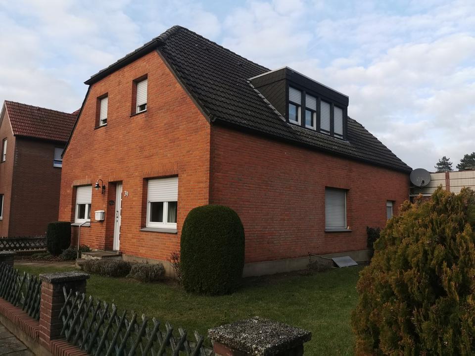 Thumbnail-1-2 Familienhaus in Isselburg-Anholt*178 m² *Ideal für Handwerker