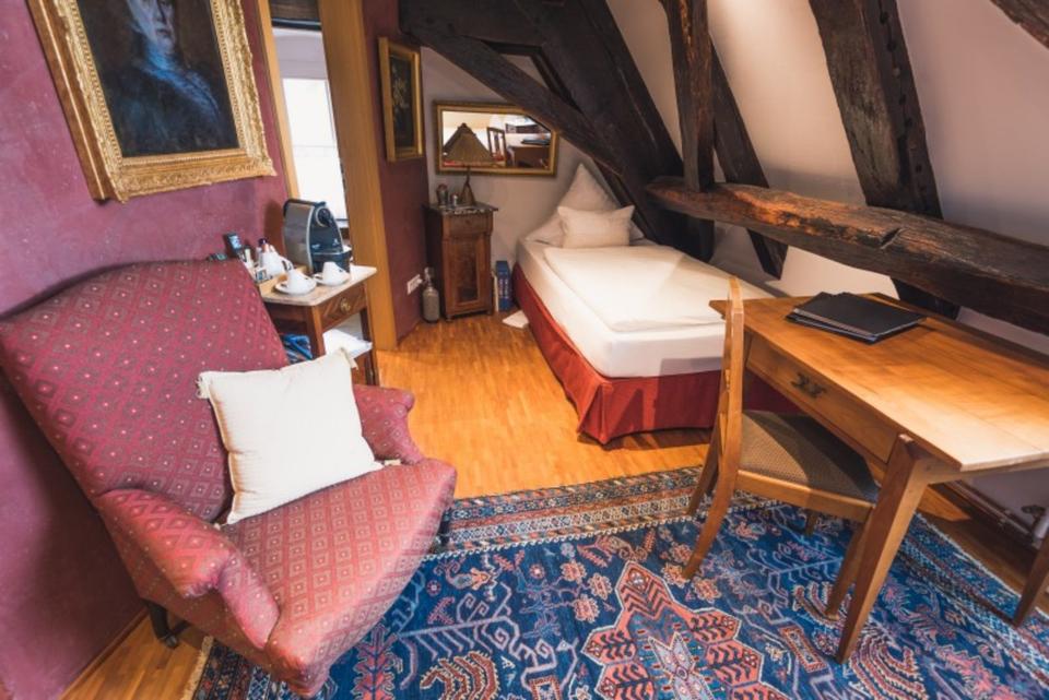 Thumbnail-1-Zimmer-Apartment