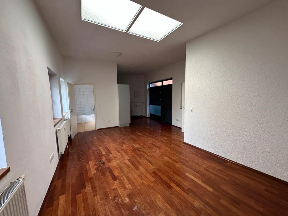 Thumbnail-2 Zimmer Whg in Meiningen neu renovier!